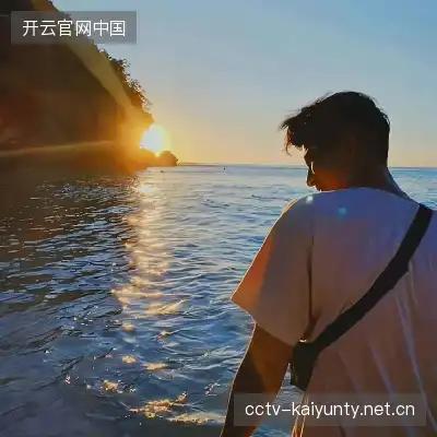 滑凤默